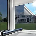 Lifetree Spiegelfolie in Schwarzes-Silber, 44,5x200 cm, Selbstklebende Fensterfolie Blickdicht mit einseitigem Spiegel-Effekt für Sonnenschutz, Privatsphäre und klare Sicht an Fenstern und Balkontüren